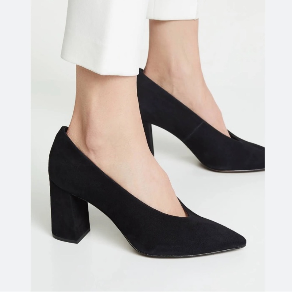 Michael Kors Cambria pump